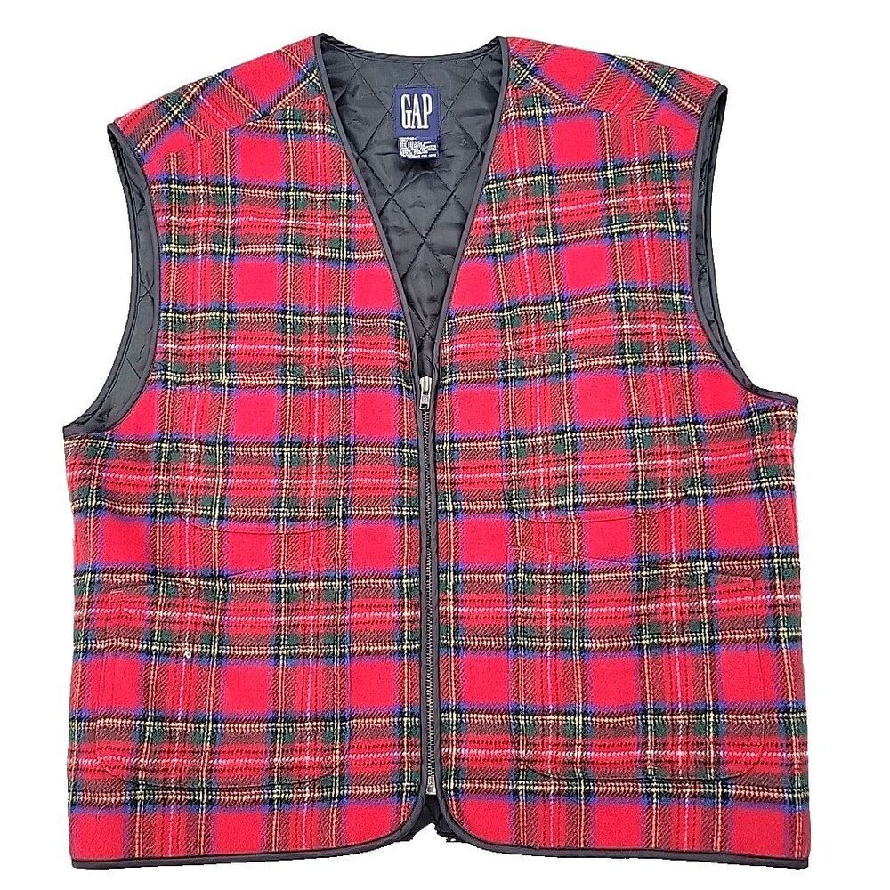 Gap Womens Plaid Vest Size Medium Quilted Lining Red Tartan Thread Pull